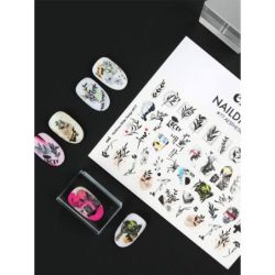 Naildress