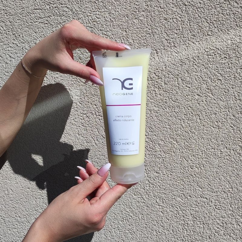 CREMA CORPO AD EFFETTO RIDUCENTE